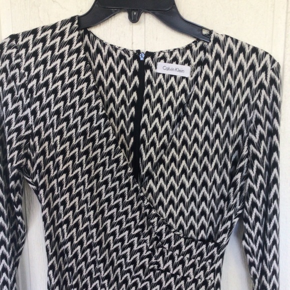 CALVIN KLEIN BLACK WHITE FAUX WRAP DRESS SIZE 4 NWT - Picture 12 of 13